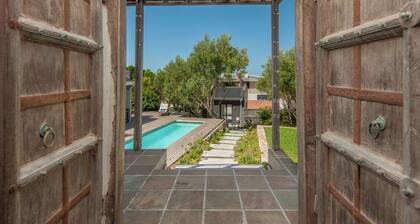 Beautiful 8 Bedroom Villa in Hermanus