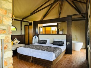Premium bedding, minibar, in-room safe, individually furnished - Yamu Lifestyle Resort (Clanwilliam)