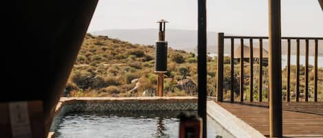 Signature Tent | Bathroom | Separate bathtub and shower, free toiletries, hair dryer, bathrobes