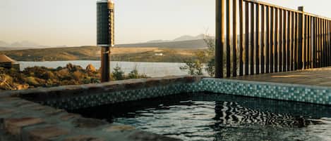 Signature Tent | Private pool