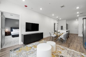 Luxury Apartment, City View | Living area