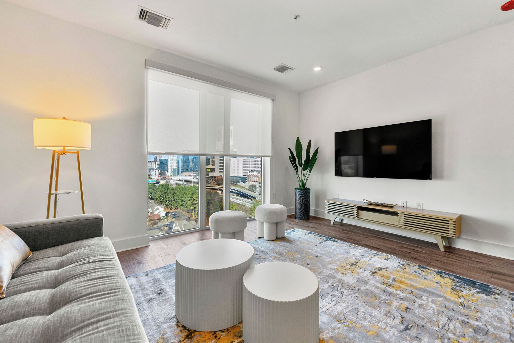 City Apartment, City View | Living area