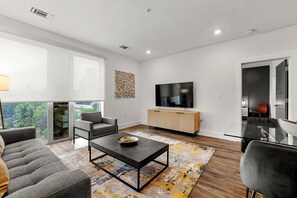 Appartement Classique, vue ville | Coin séjour