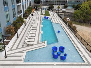 Seasonal outdoor pool - Atlanta - The Nomad ATL (Atlanta)
