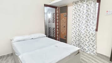 Family Double Room, Balcony, Mountain View | Room amenity