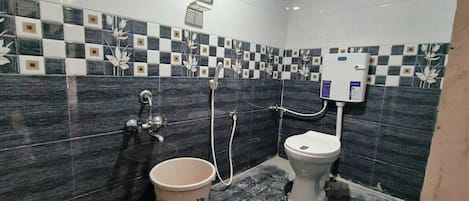 Family Double Room, Balcony, Mountain View | Room amenity