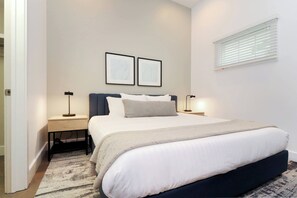 1 多间卧室、熨斗/熨衣板、WiFi、床单