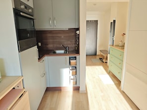 Private kitchen - Studio with AC and fitness room in charming Prague (Hlavní město Praha)