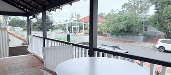 Harveys Beach house is located only minutes to South Beach and a variety of cafes and restaurants