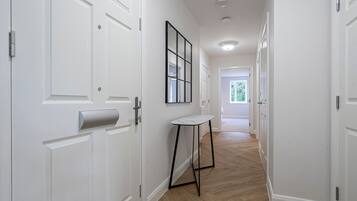 Apartment, Accessible | 2 bedrooms, Internet