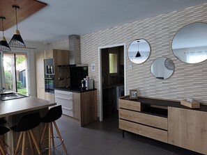 Microwave, oven, stovetop, dishwasher