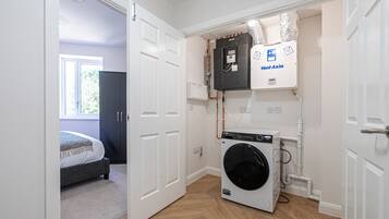 Apartment, Accessible | 2 bedrooms, Internet