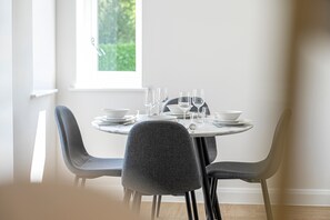 公寓, 無障礙 | 2 間睡房、互聯網