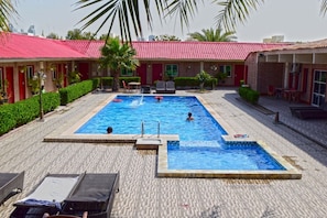 Piscine extérieure