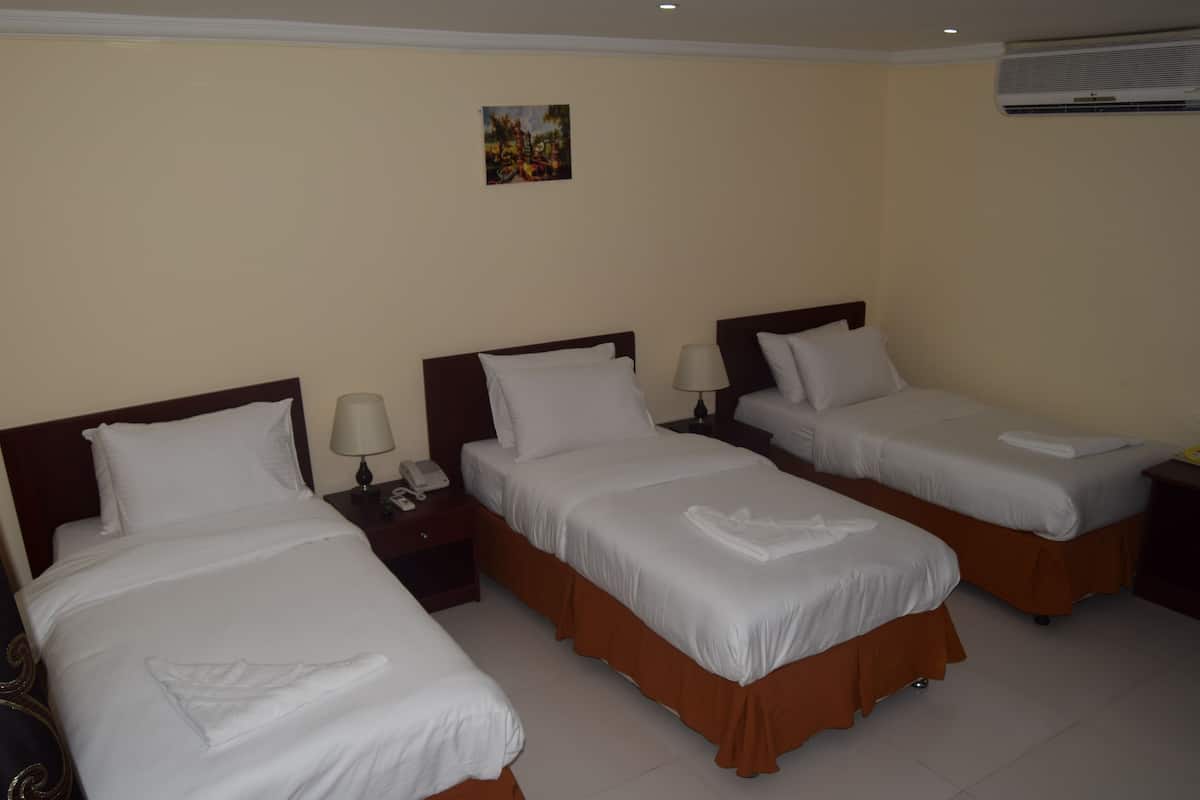 Standard Triple Room | Free WiFi