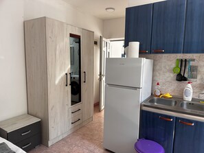 Interior - 🛏 Apartment 1 - Anna-Nikola, Central Igalo, 5-Min to Beach (Igalo)