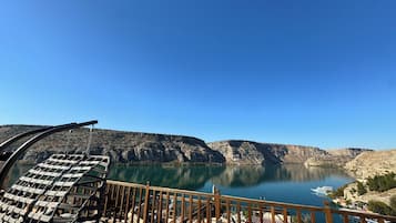 Chambre Double Deluxe, balcon, vue lac | Terrasse/Patio