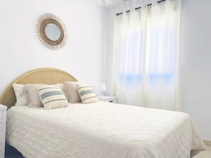 2 sovev ærelser, strygejern/strygebræt, internetforbindelse, sengetøj