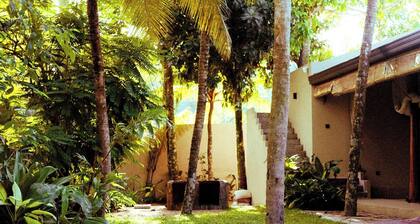 3 AC-Bedroom Villa w/Pool - Mihira Home