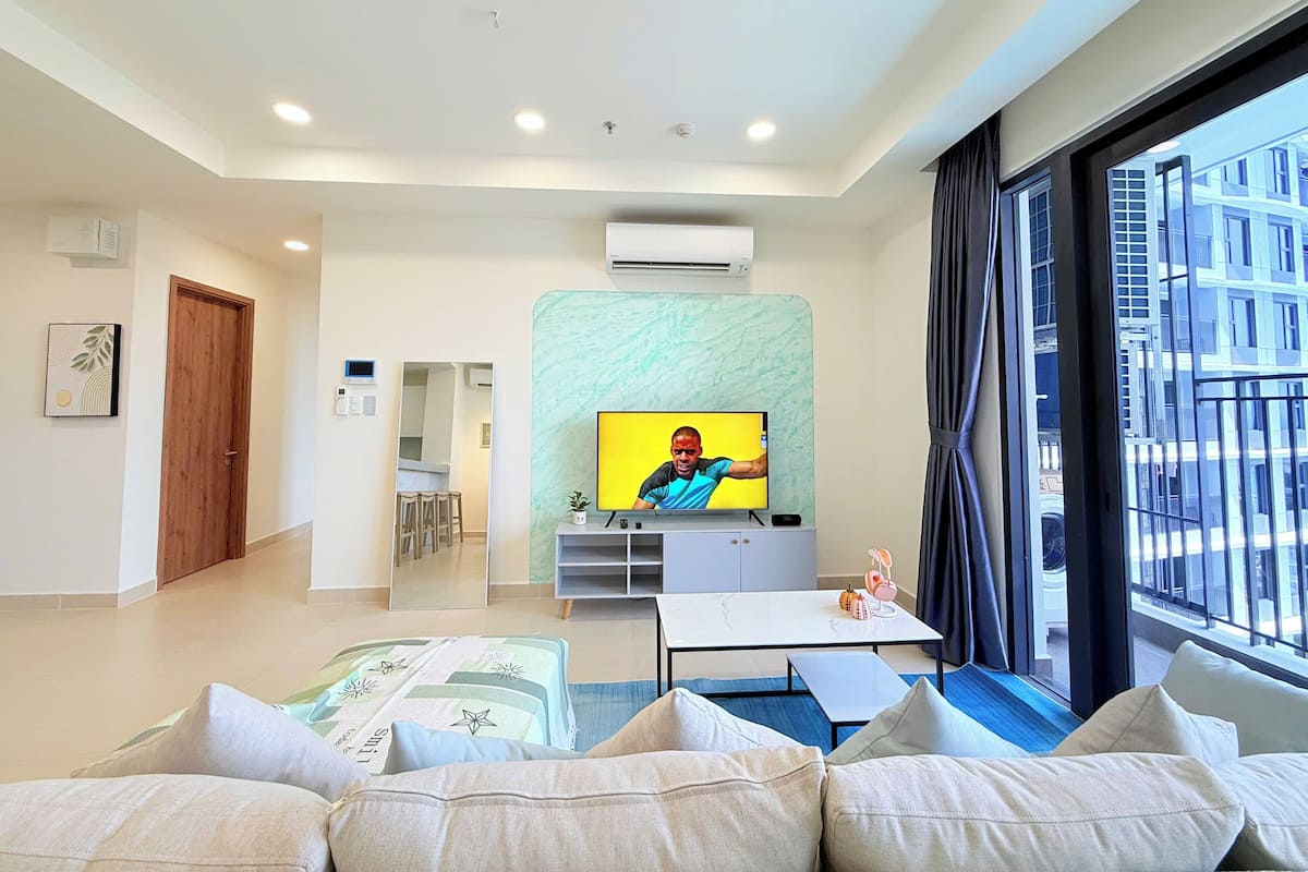 Familienapartment, Balkon, Stadtblick | Wohnbereich