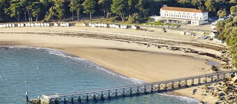 300m from the beach - house with garden for 3