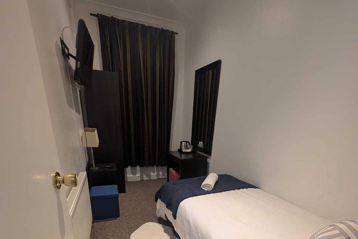Economy Single Room | Iron/ironing board
