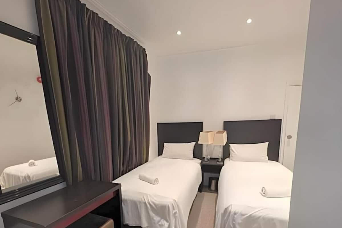 Standard Triple Room | Iron/ironing board