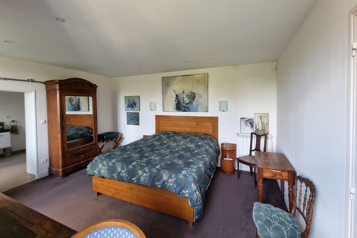 Deluxe Double Room, River View | Free WiFi
