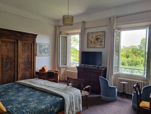 Superior Double Room, Ensuite, River View (4 épis Gîtes de France)