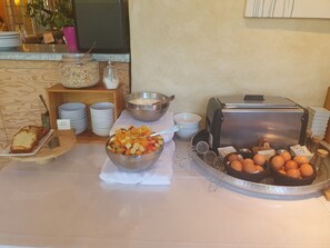 Daily buffet breakfast (EUR 14 per person)