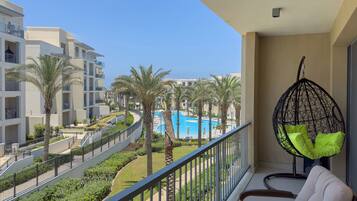 LĂ€genhet Comfort - balkong - utsikt mot poolen | Terrass/Patio