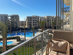 Appartement Classique, vue piscine | Terrasse/Patio