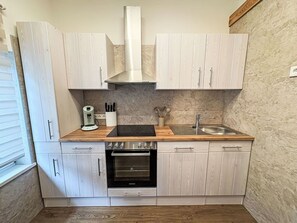 Microwave, oven, dishwasher