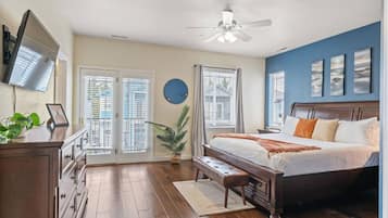 5 slaapkamers, een bureau, reisbedje, wifi