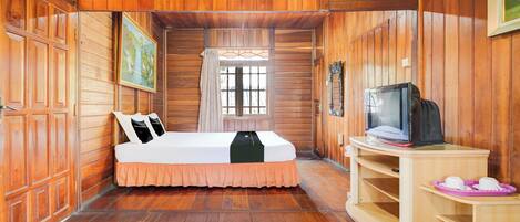 Deluxe Double Room | Free WiFi, bed sheets