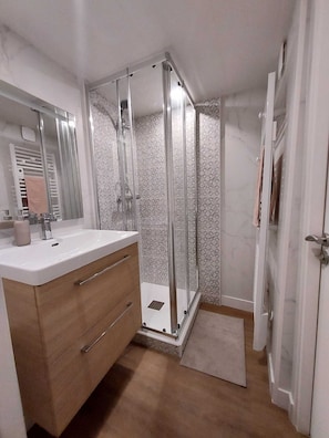 Towels, soap, toilet paper