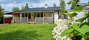 Bungalow, 3 soverom, terrasse, hageutsikt | Eksteriør