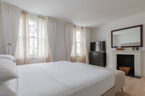 Appartement (3 Bedrooms) | 3 slaapkamers, een strijkplank/strijkijzer, babybedden, beddengoed