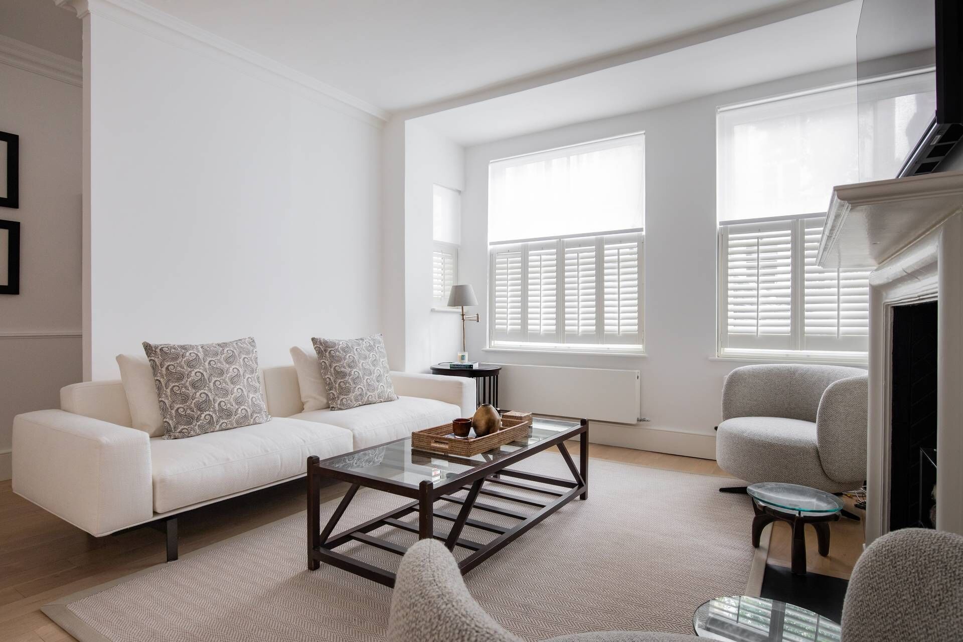 Apartment (3 Bedrooms) | Living area