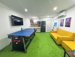 冷蔵庫、電子レンジ