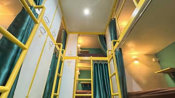 Langsir/tirai gelap terus, seterika/papan seterika, Wi-fi percuma