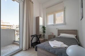 2 dormitorios, tabla de planchar con plancha, wifi y ropa de cama