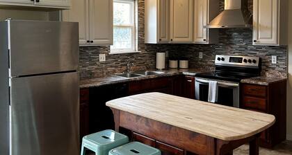 Your Cozy Getaway: Near It All - Waffles too!