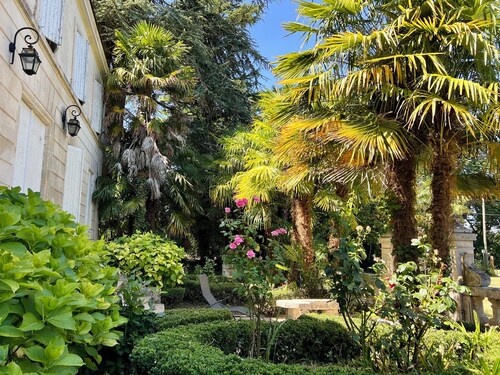 Appartements au sein d'un domaine de cognac proche plages