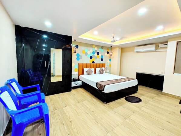 Deluxe Double Room, Multiple Beds, Air conditioning