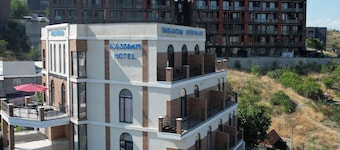 Ere's Palace