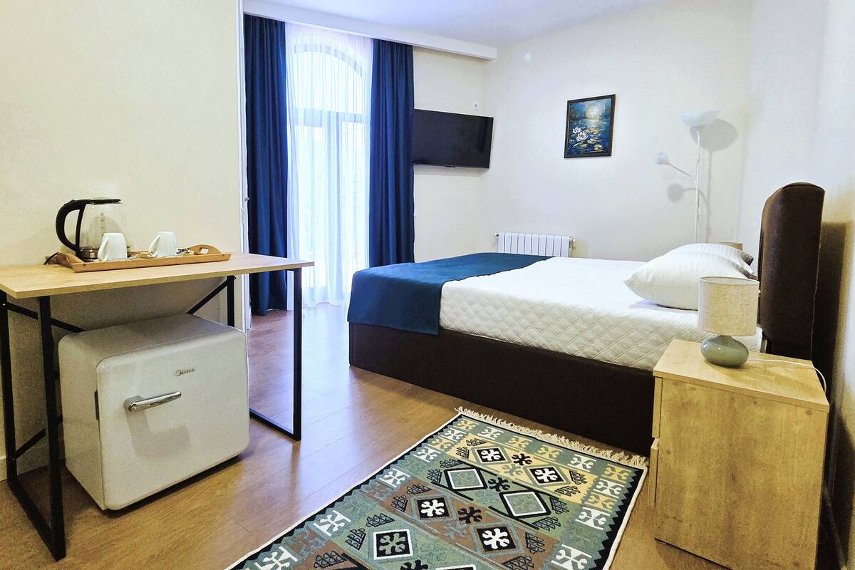 Double Room, Terrace | Desk, WiFi (free)