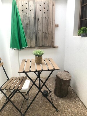 Ulkoruokailutilat