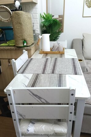 Apartamento, 1 quarto, acessível, sacada | Sala de jantar