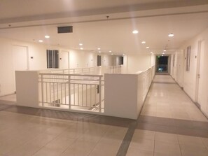 Huoneisto, 1 makuuhuone, esteetön, parveke | Ulkopuoli